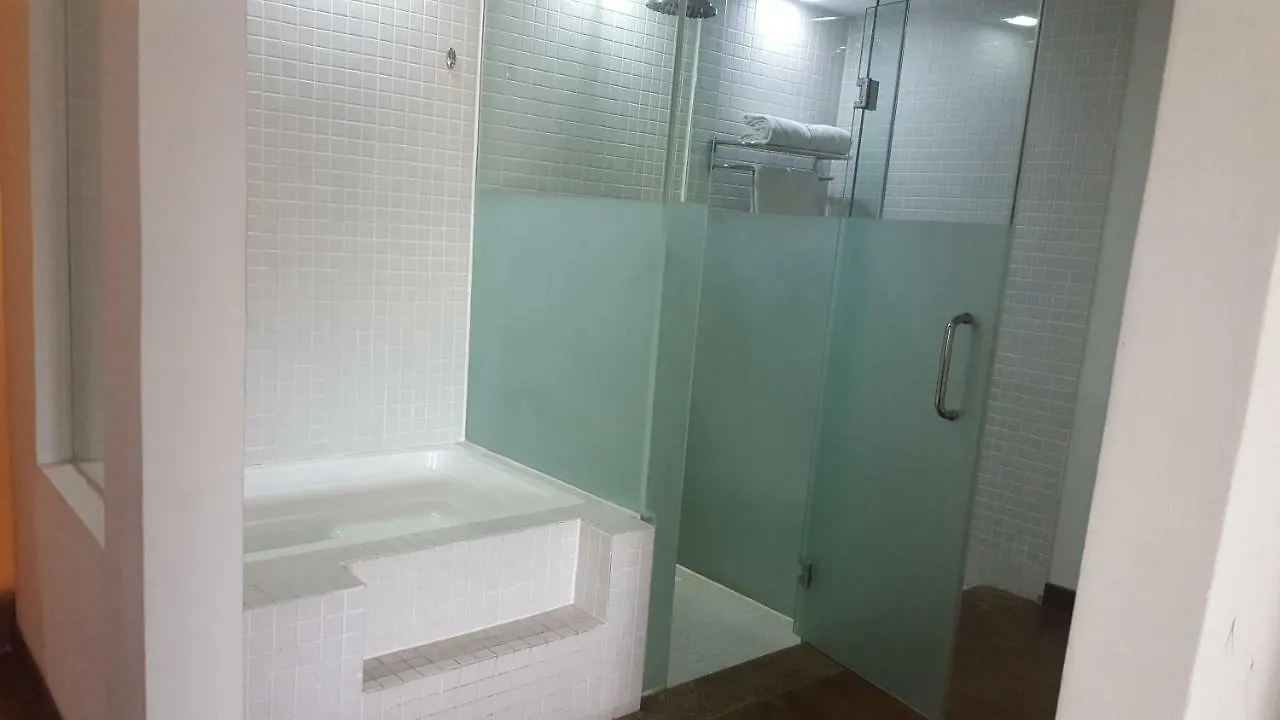 Peninsula Semantan Suites Kuala Lumpur 0*,  Malaysia